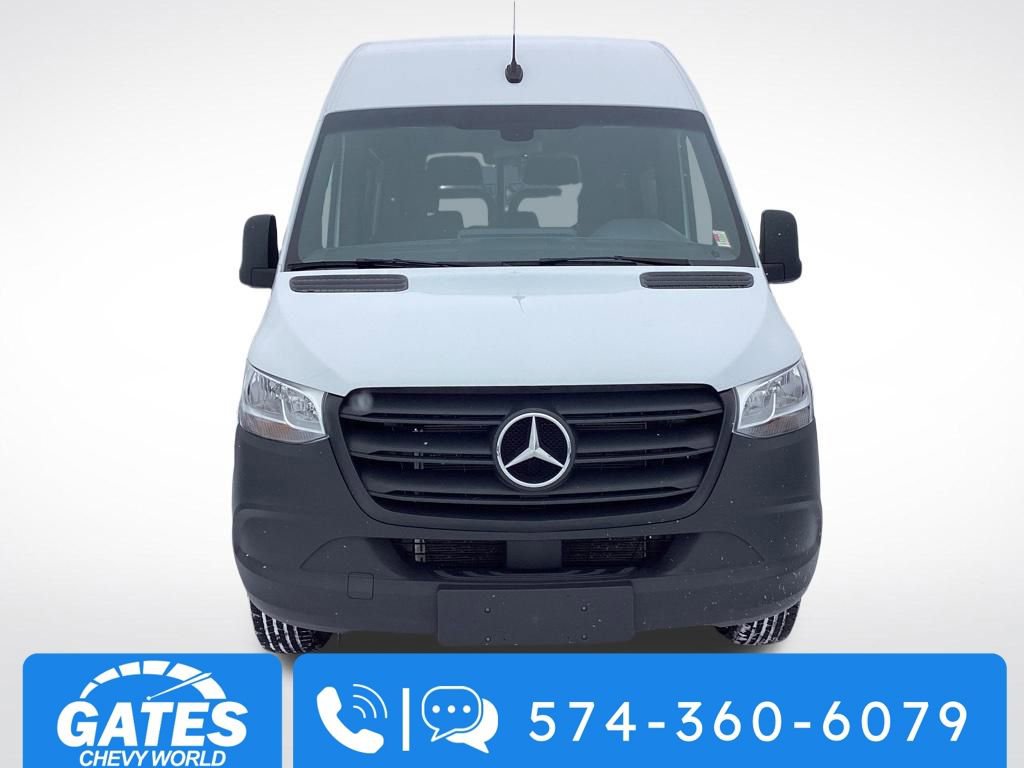 Used 2024 Mercedes-Benz Sprinter 2500 image 2