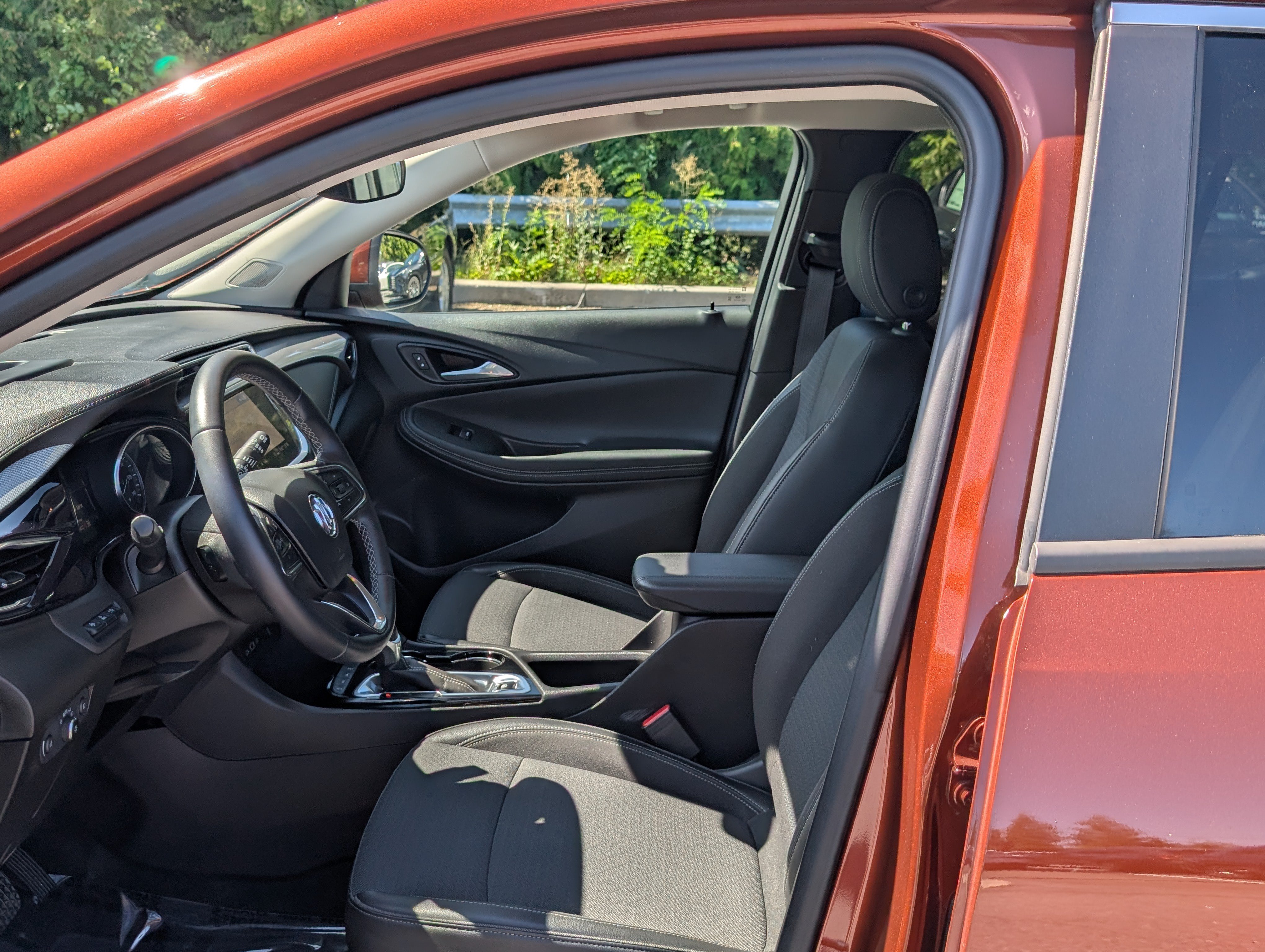 Used 2020 Buick Encore GX Select w/ Advanced Technology Package AWD/4WD image 16