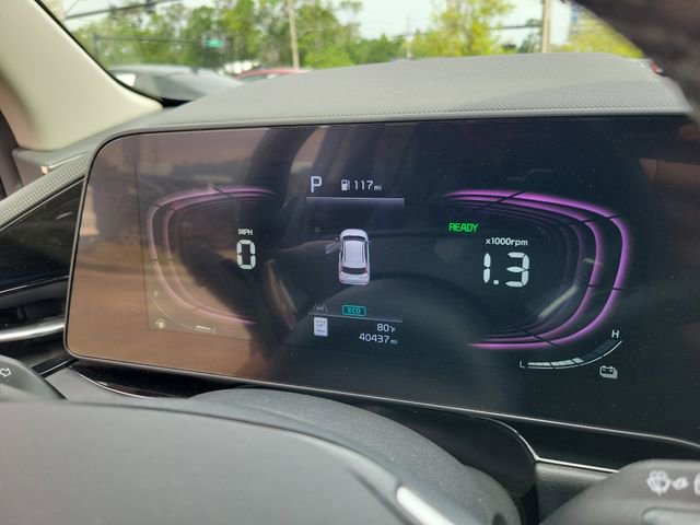 Used 2023 Kia Niro EX Touring FWD image 19