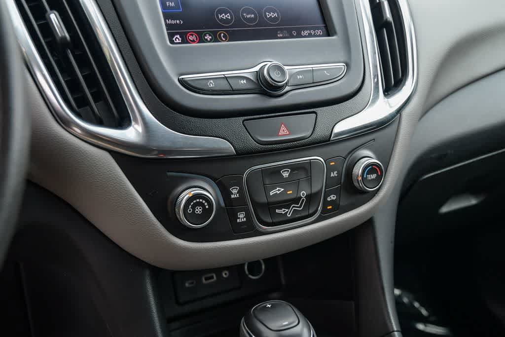 Used 2021 Chevrolet Equinox LT FWD image 20