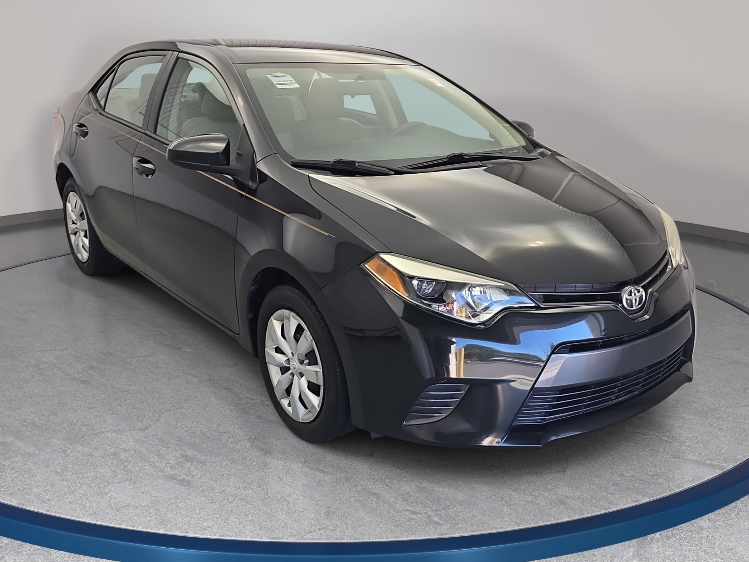 Used 2016 Toyota Corolla LE FWD image 3