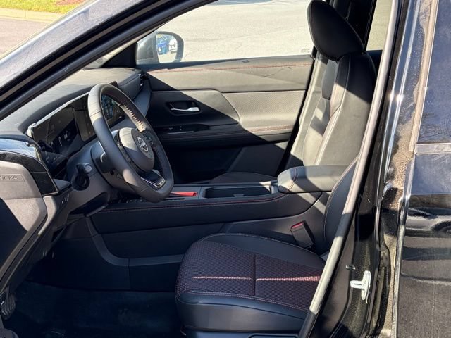 New 2026 Nissan Kicks SR FWD image 15