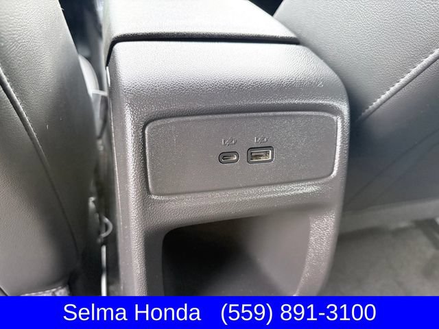 Used 2024 Chevrolet Trax LT w/ LT Convenience Package FWD image 9