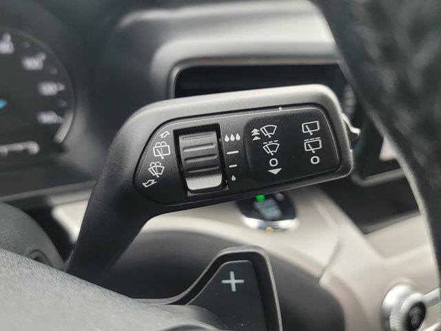 Used 2020 Ford Explorer XLT w/ Equipment Group 202A image 16