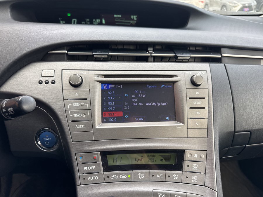 Used 2015 Toyota Prius Two image 23