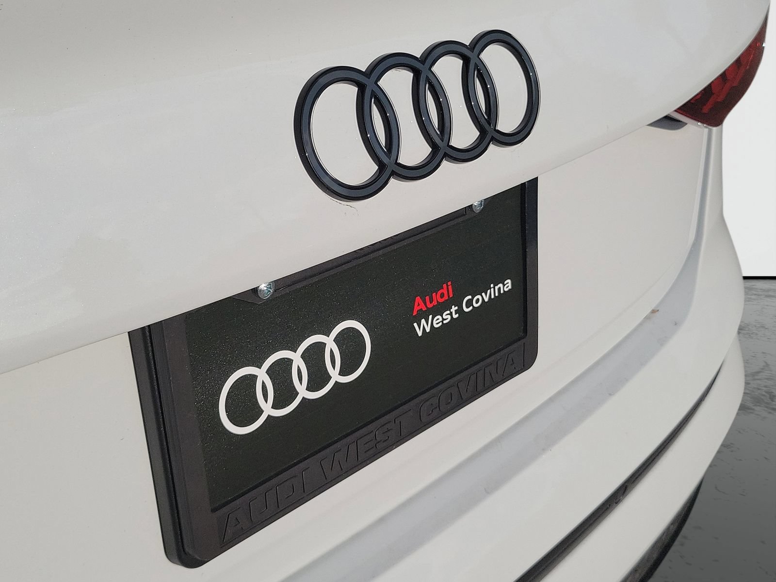 Used 2025 Audi A3 2.0T Premium Plus w/ Premium Plus Package AWD/4WD image 8