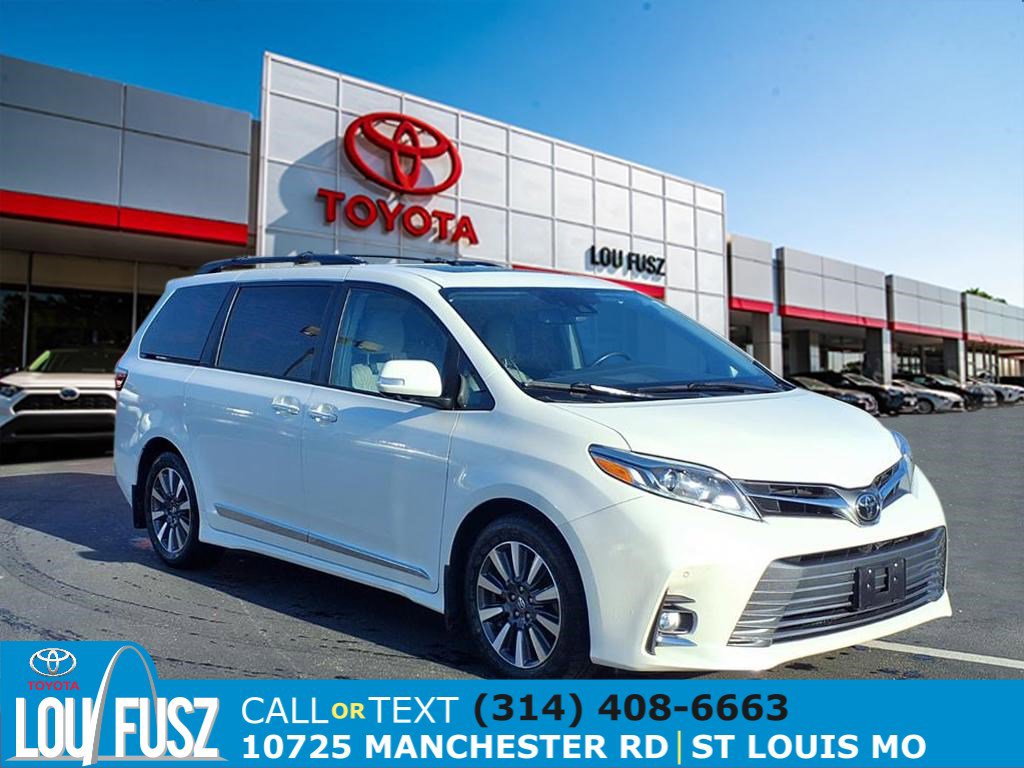 Used 2018 Toyota Sienna Limited Premium w/ Carpet Mat Package