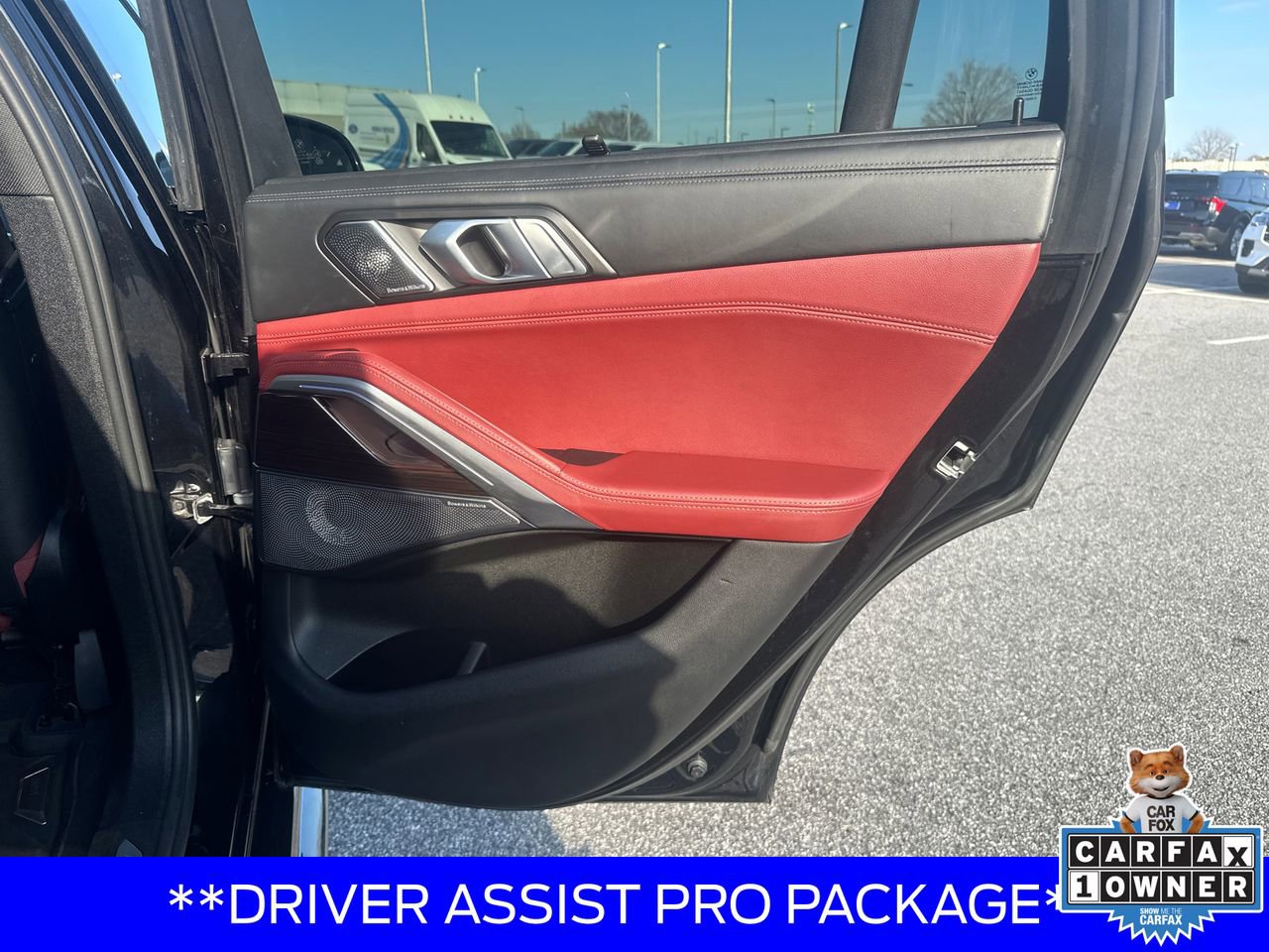 Used 2021 BMW X6 M50i w/ Executive Package image 16