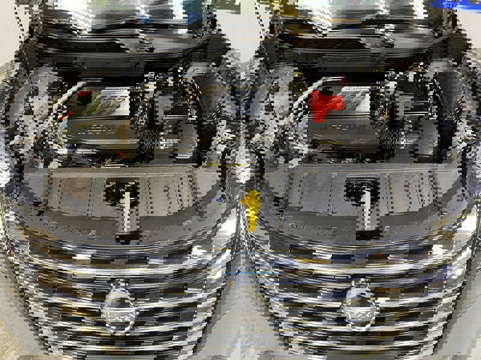 Used 2025 Nissan Rogue SL w/ Tech Package image 9