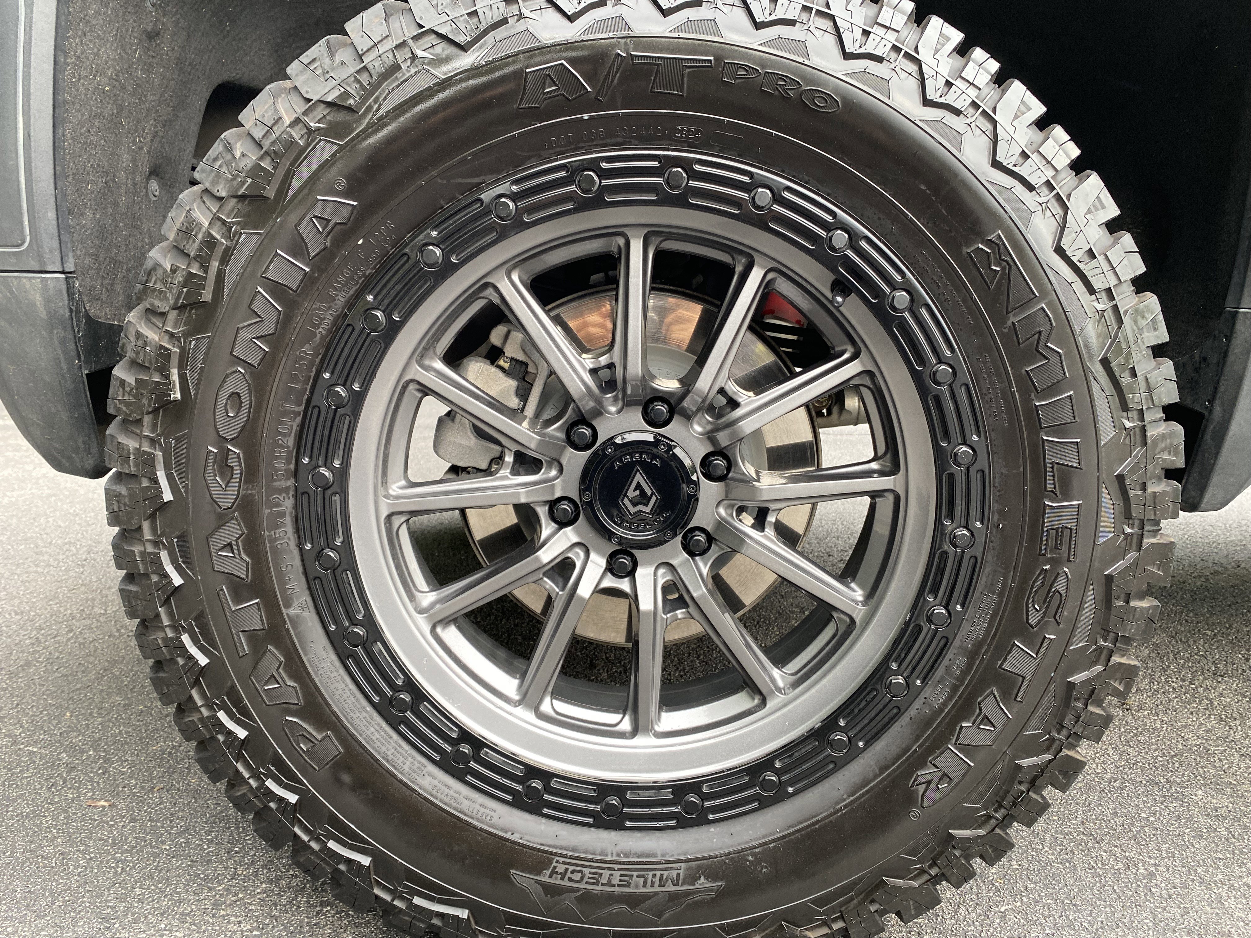 Used 2024 GMC Sierra 1500 SLT AWD/4WD image 47