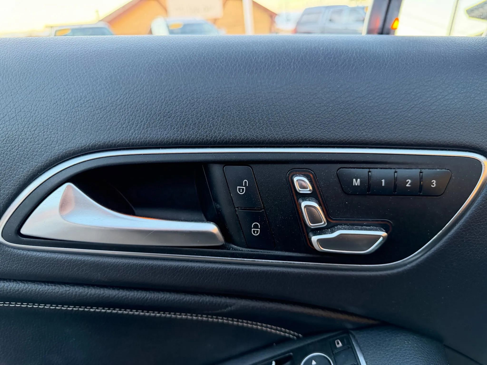 Used 2018 Mercedes-Benz GLA 250 4MATIC image 29