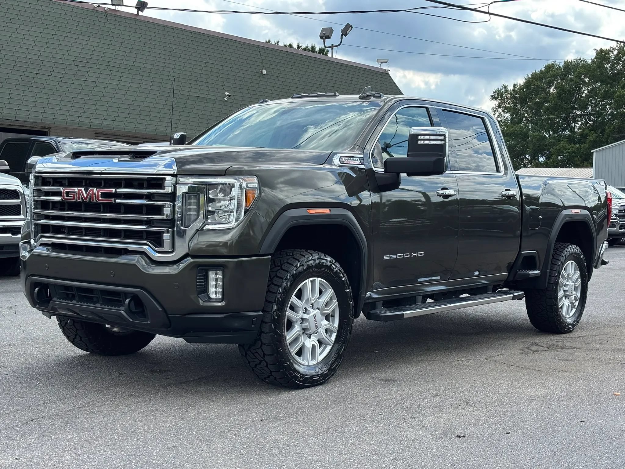 Used 2022 GMC Sierra 2500 SLT AWD/4WD image 9