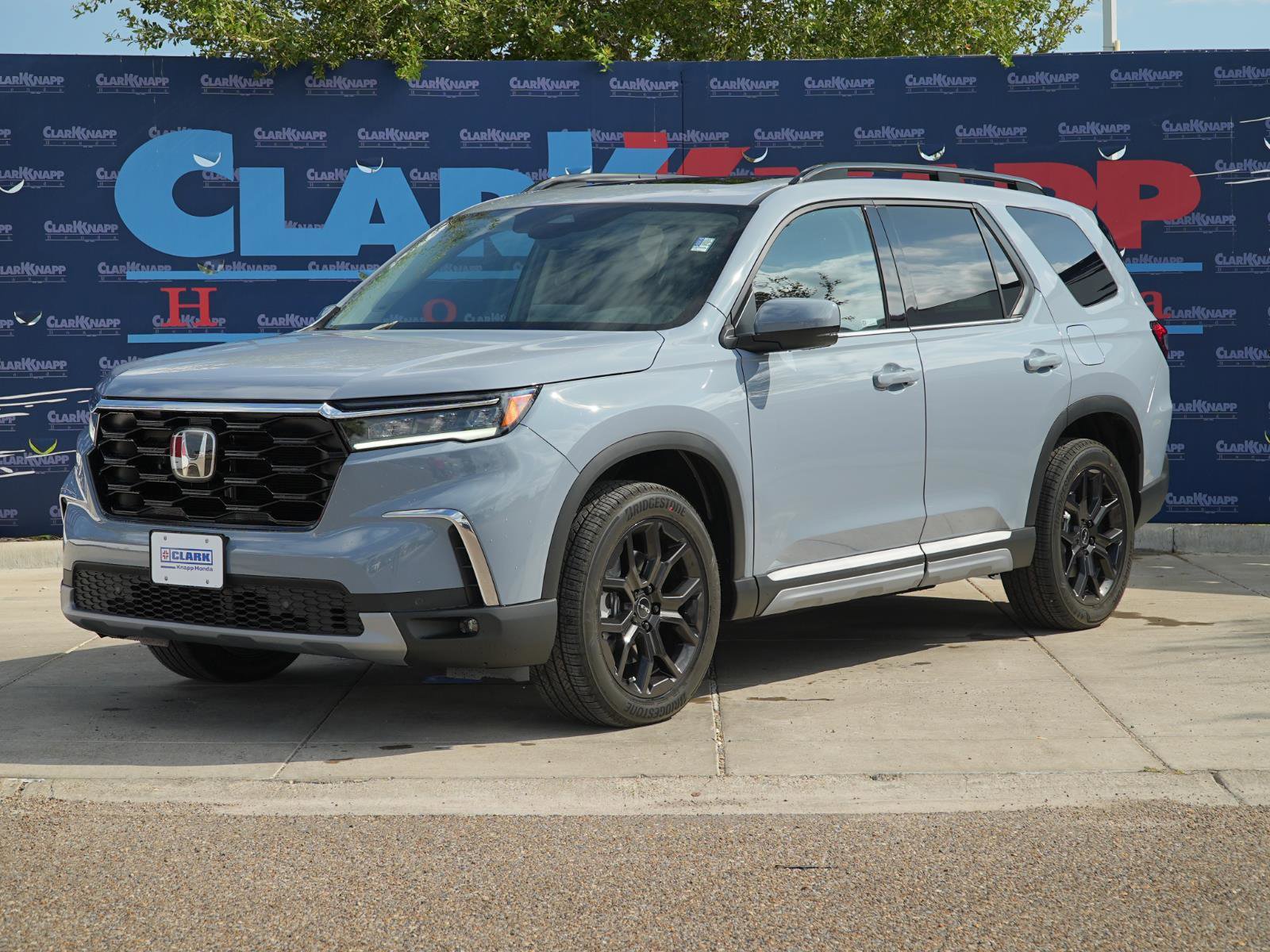 New 2025 Honda Pilot Touring