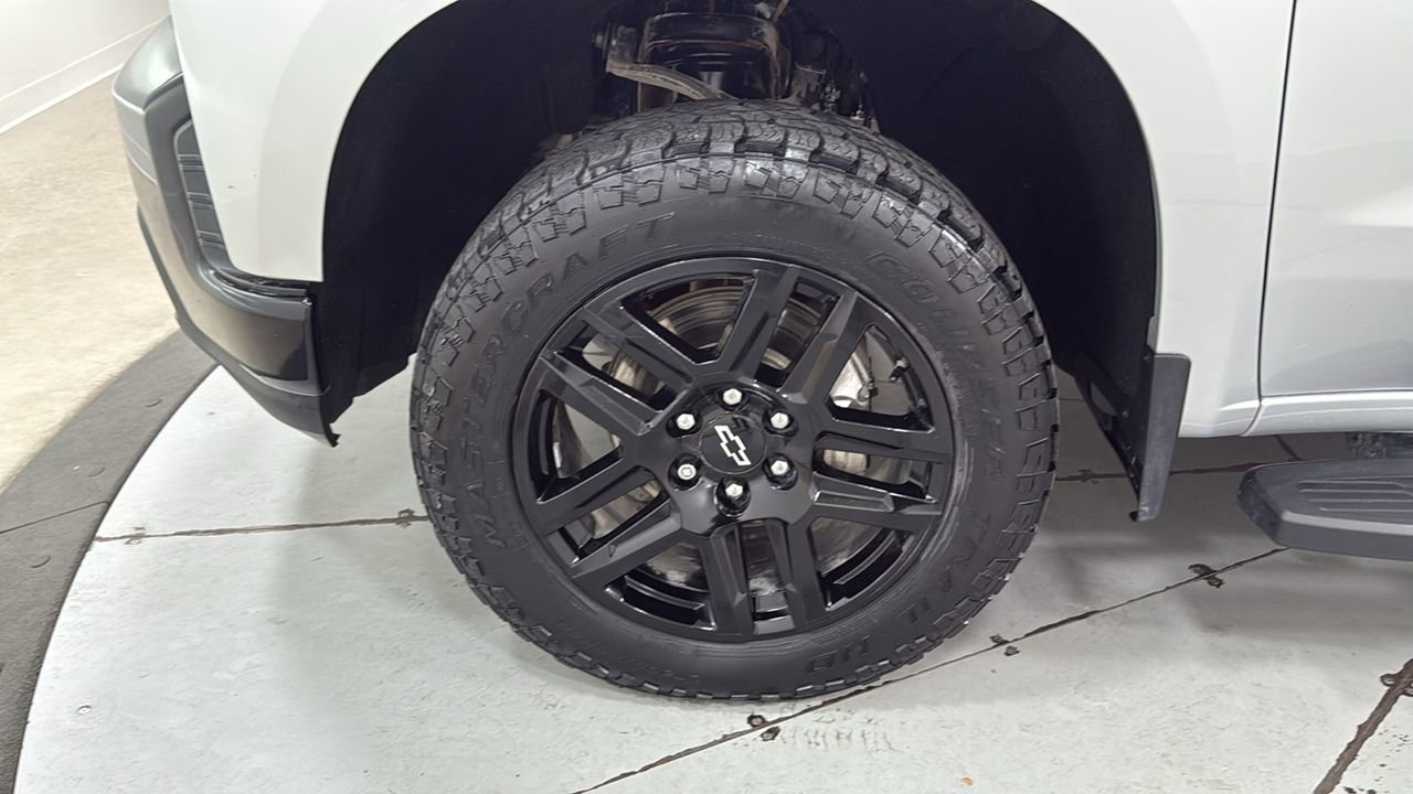 Used 2022 Chevrolet Silverado 1500 LT Trail Boss w/ Bed Protection Package image 24