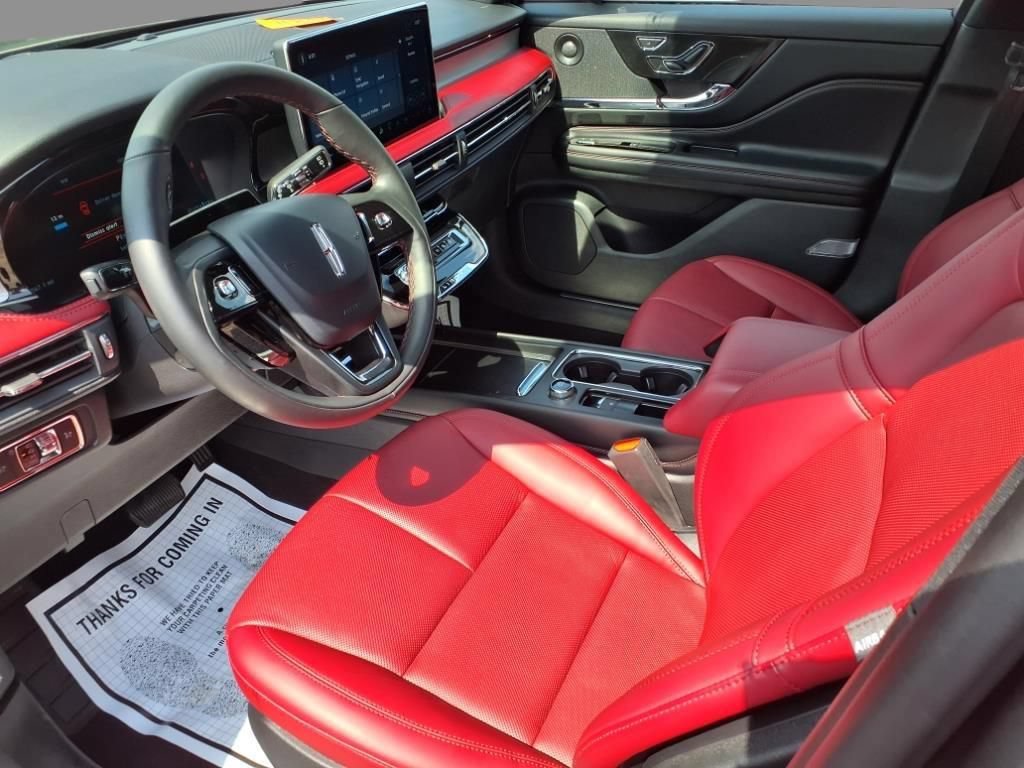 New 2025 Lincoln Corsair Grand Touring w/ Equipment Group 302A AWD/4WD image 4