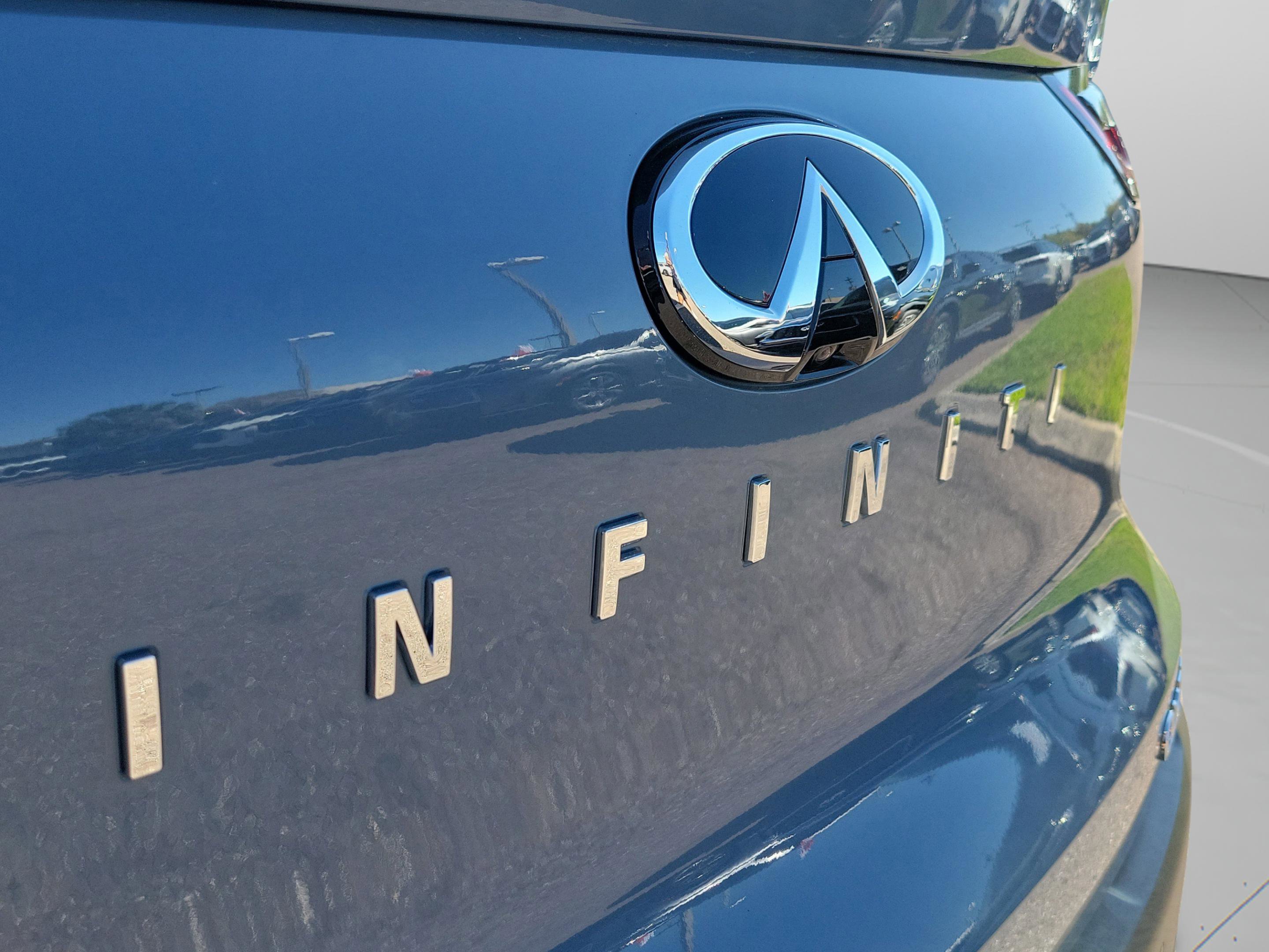 Certified 2025 INFINITI QX55 Luxe w/ Cargo Package image 7