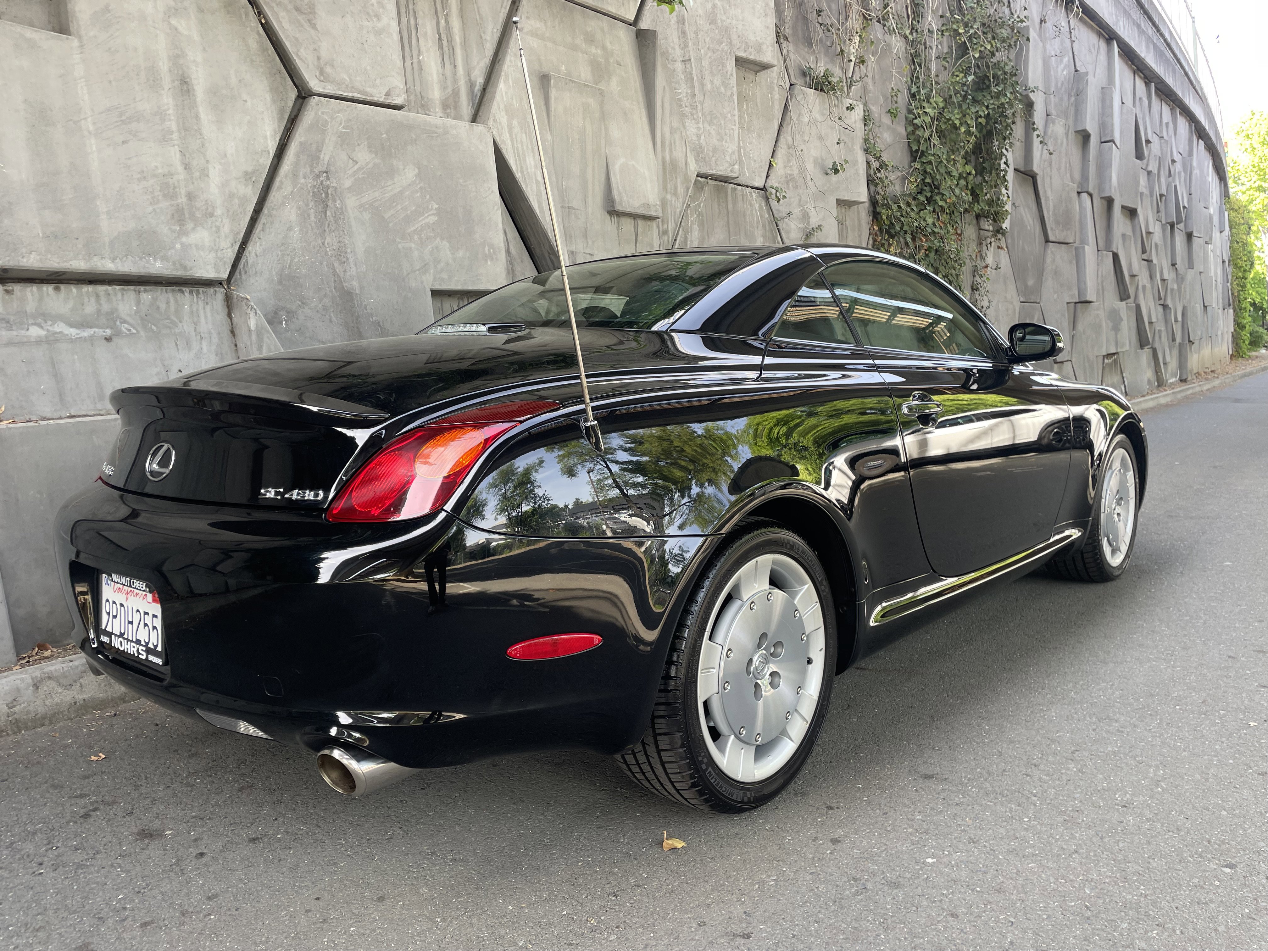 Used 2002 Lexus SC 430 Convertible image 13