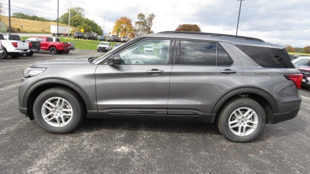New 2026 Ford Explorer Active AWD/4WD image 13