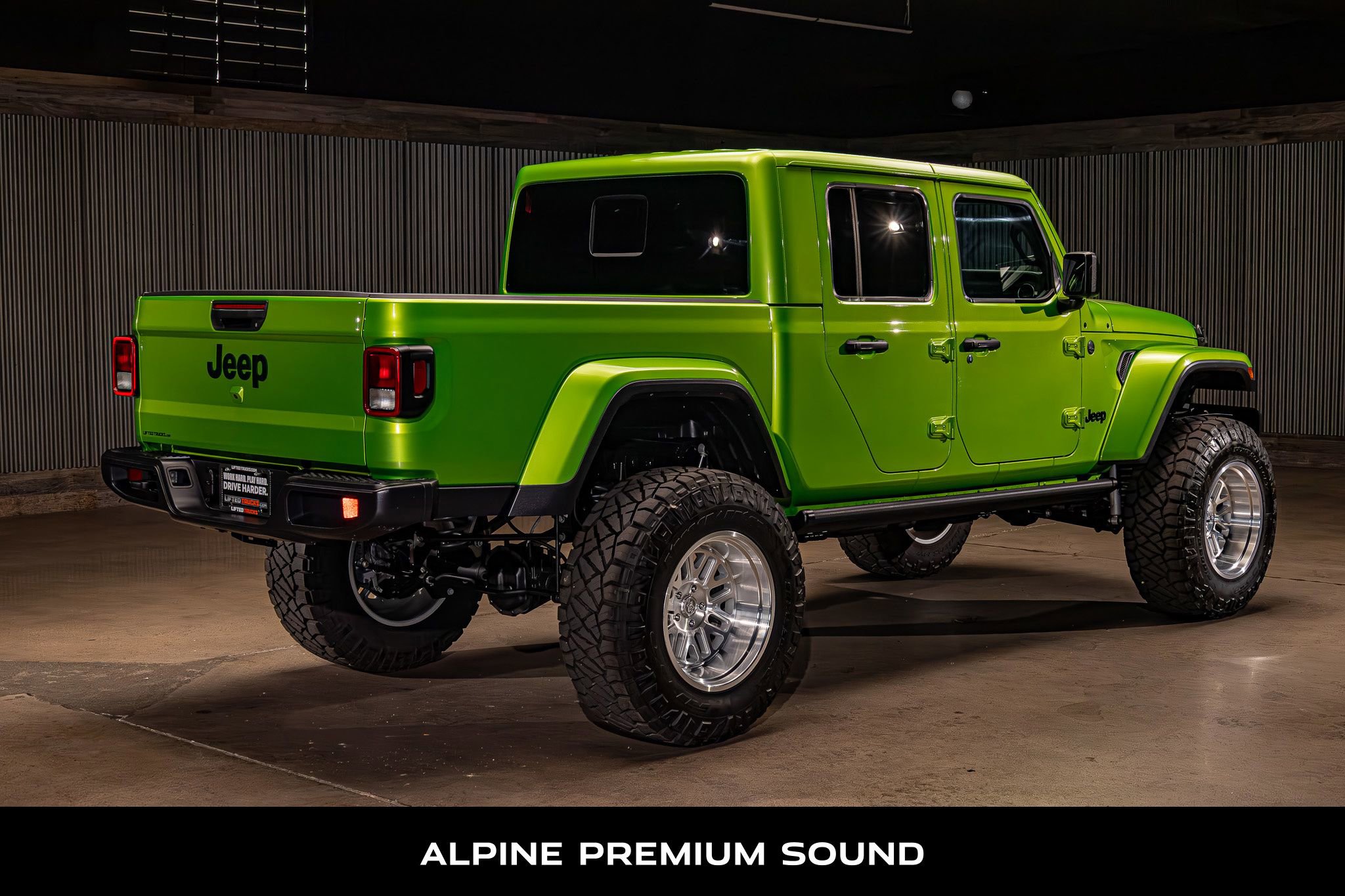 Used 2025 Jeep Gladiator Sport AWD/4WD image 9