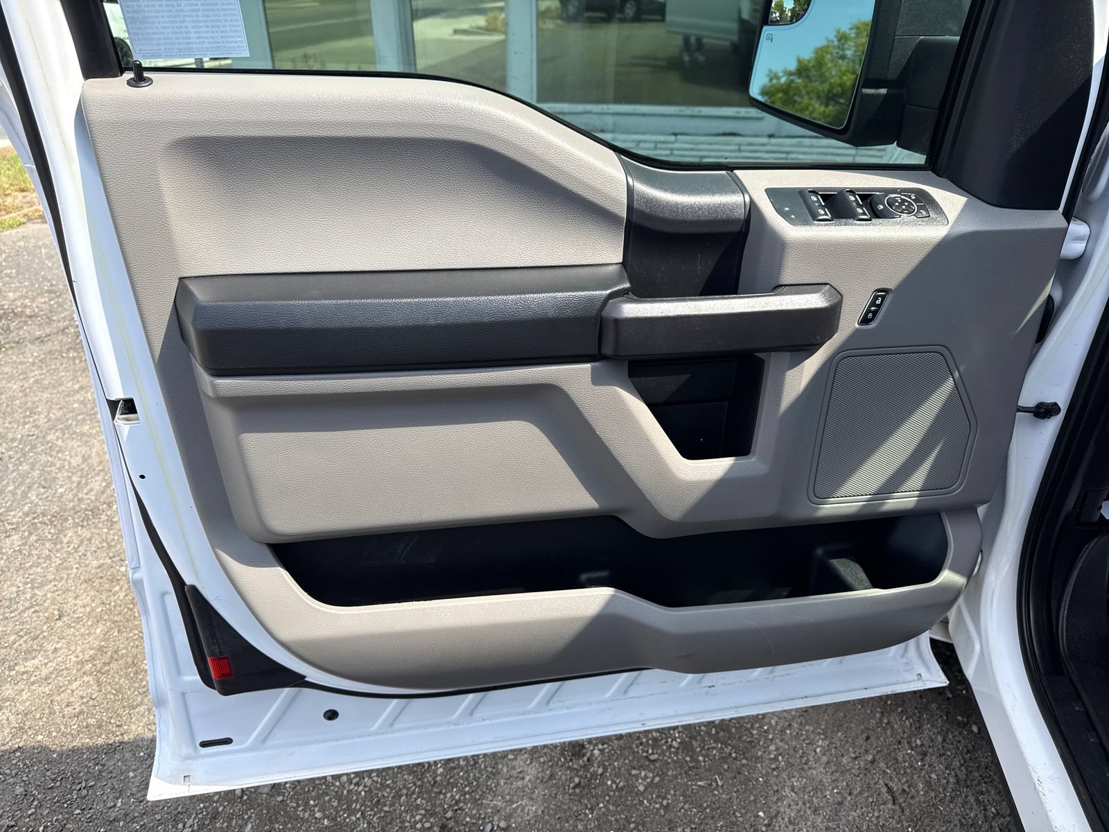 Used 2015 Ford F150 XL w/ XL Power Equipment Group AWD/4WD image 10