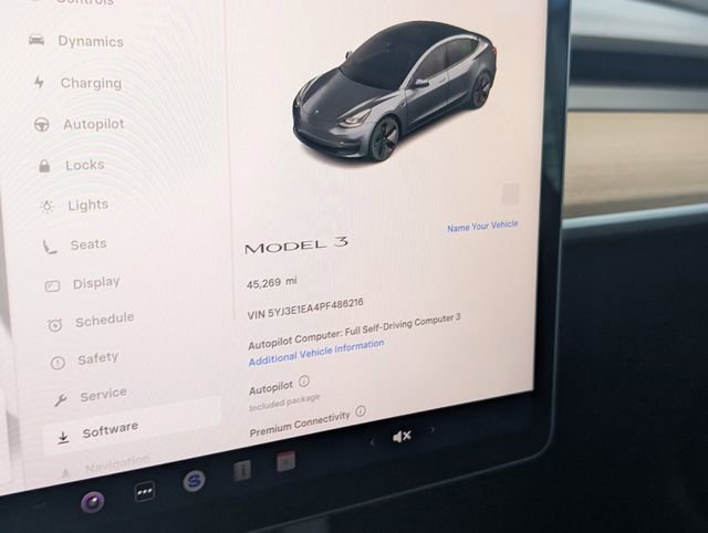 Used 2023 Tesla Model 3 Standard Range image 19