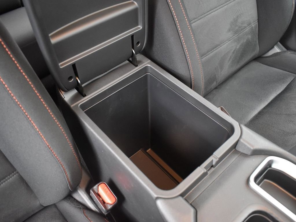 New 2025 Nissan Sentra SR image 22