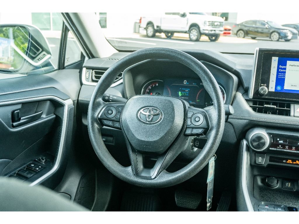 Used 2023 Toyota RAV4 LE FWD image 21