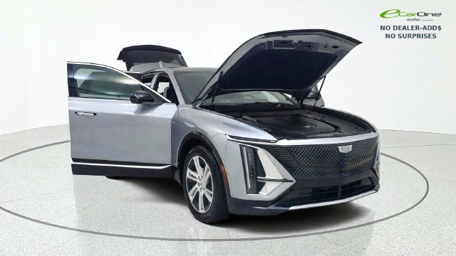 Used 2024 Cadillac Lyriq Tech w/ Driver Assist Package AWD/4WD image 11