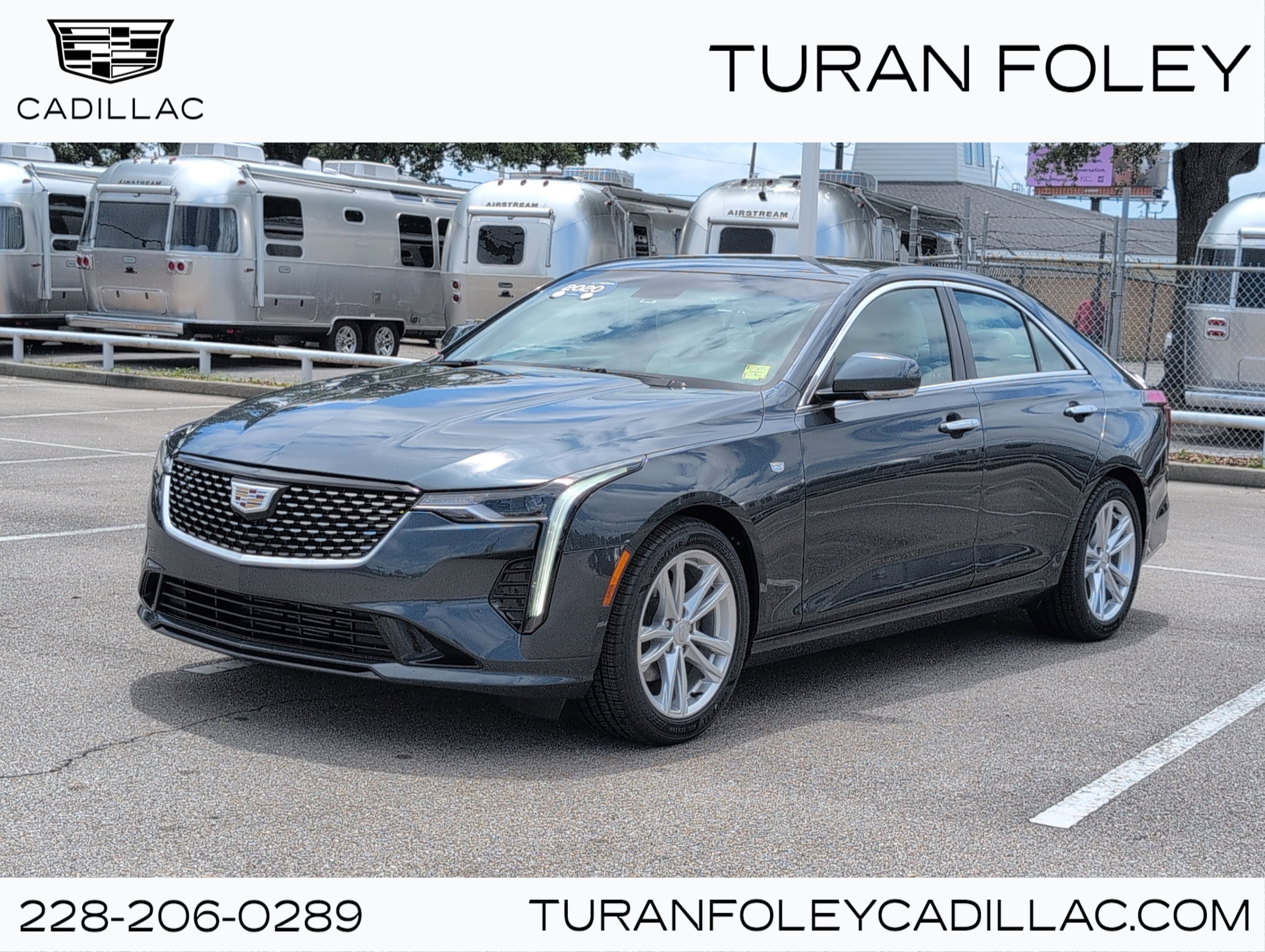 Used 2020 Cadillac XT4 Premium Luxury FWD image 1