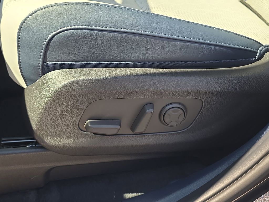 New 2026 Kia Carnival SX FWD image 22
