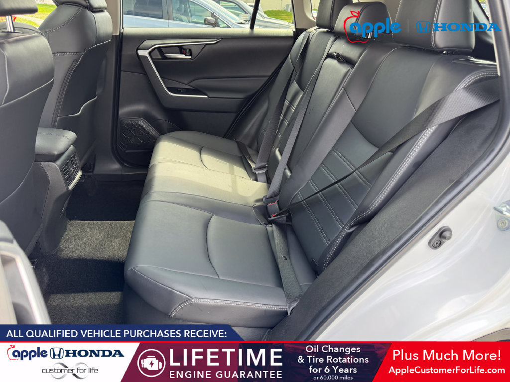 Used 2023 Toyota RAV4 XLE Premium AWD/4WD image 19