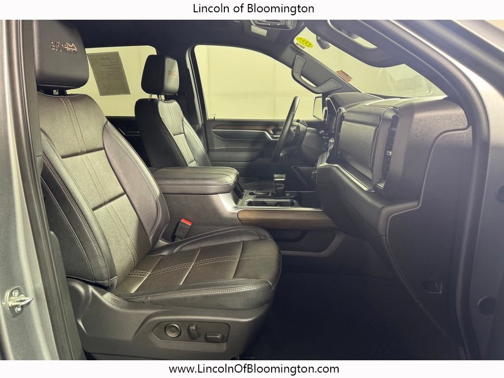 Used 2025 Chevrolet Silverado 1500 High Country w/ LPO, Dark Essentials Package AWD/4WD image 10