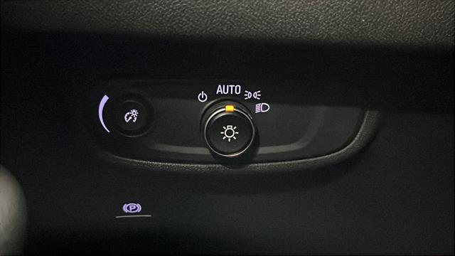 Used 2020 GMC Terrain SLE w/ Driver Convenience Package image 36