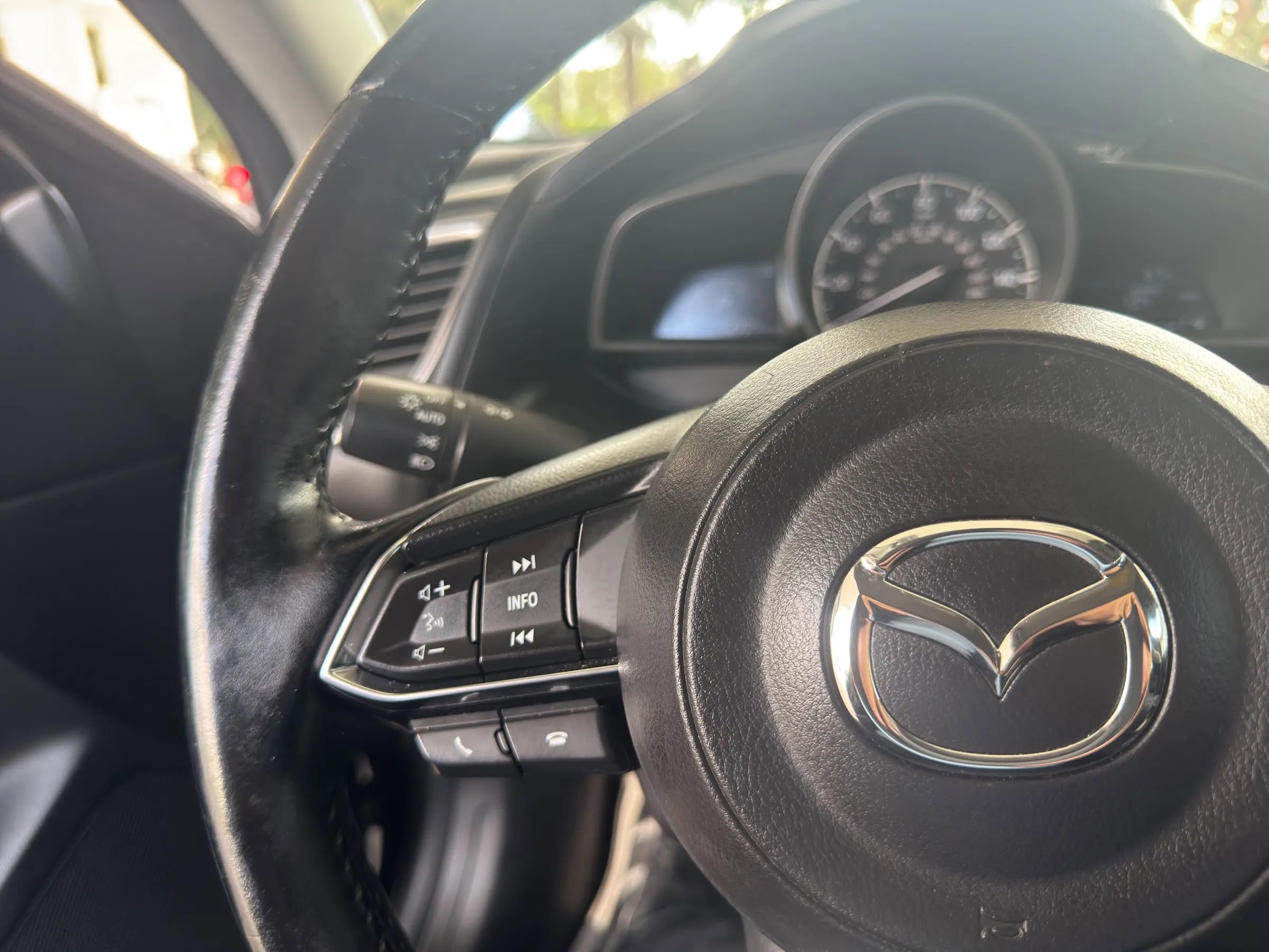 Used 2017 MAZDA MAZDA3 Grand Touring w/ Premium Equipment Package image 28