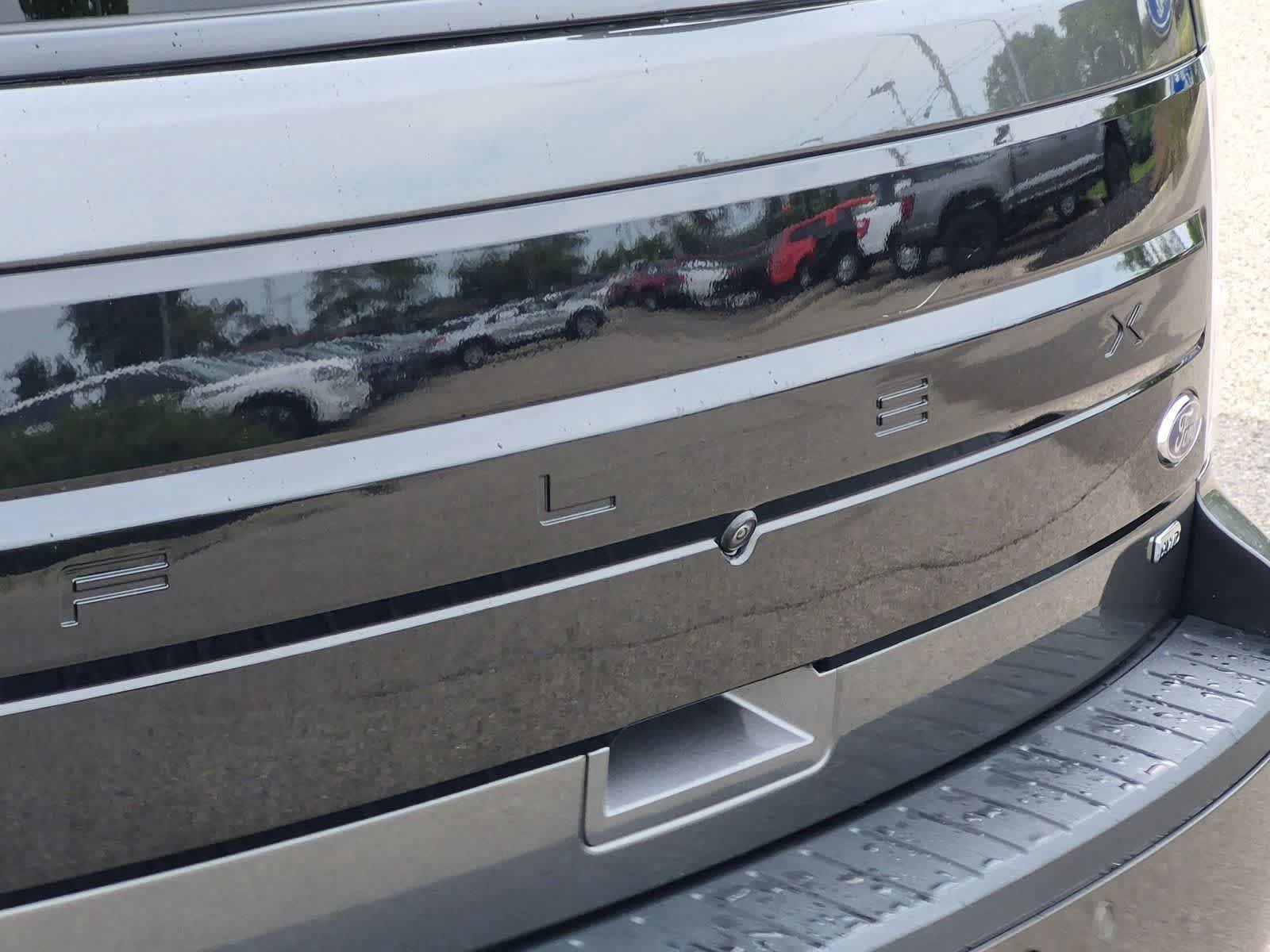 Used 2019 Ford Flex SEL w/ Equipment Group 202A AWD/4WD image 13