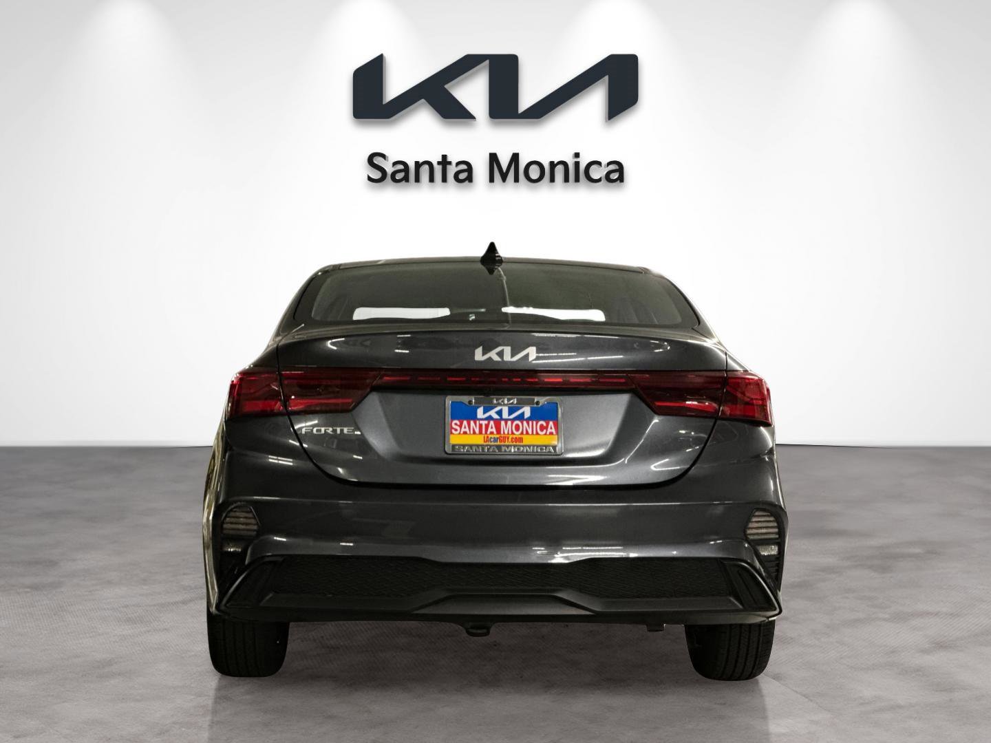 Used 2023 Kia Forte LXS image 4