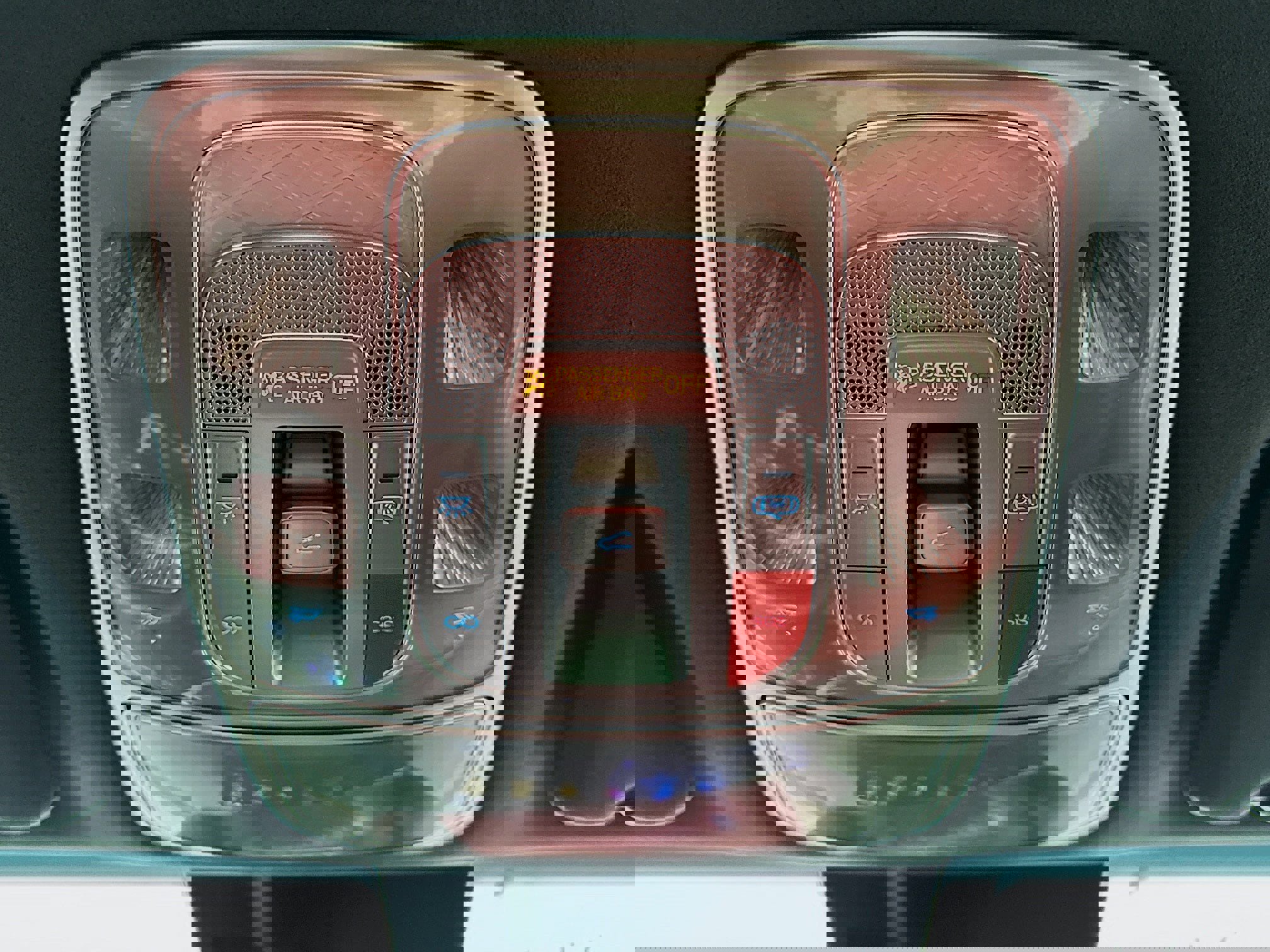 Used 2025 Genesis GV70 3.5T Sport w/ Sport Prestige Package image 18