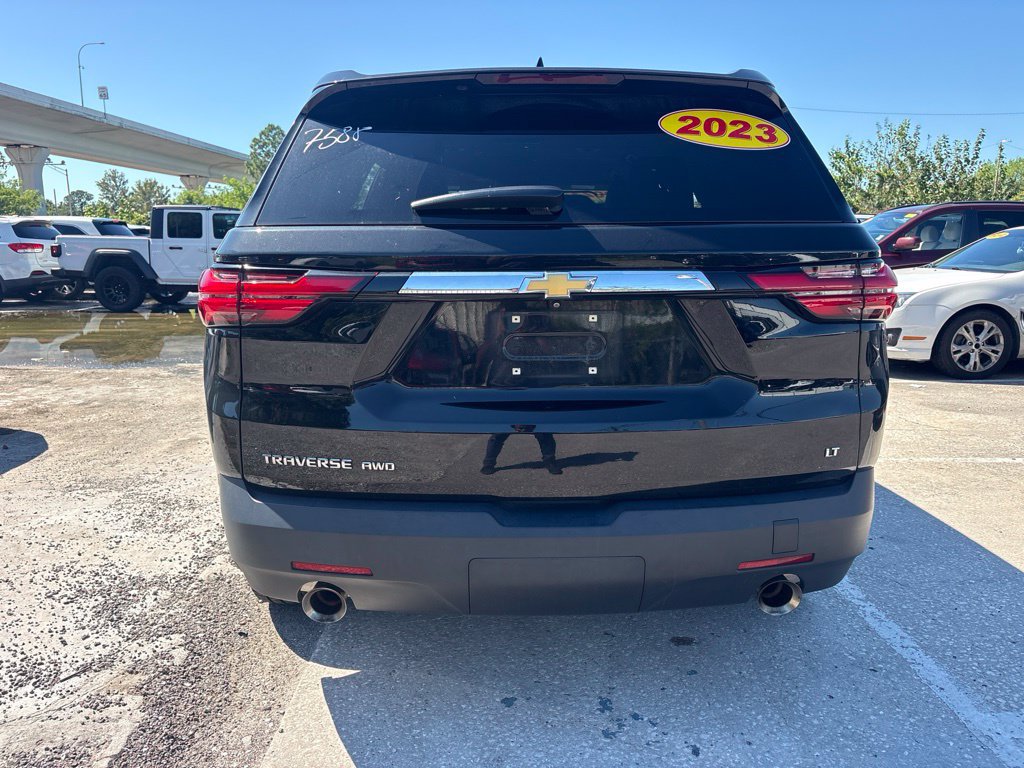 Used 2023 Chevrolet Traverse LT AWD/4WD image 4