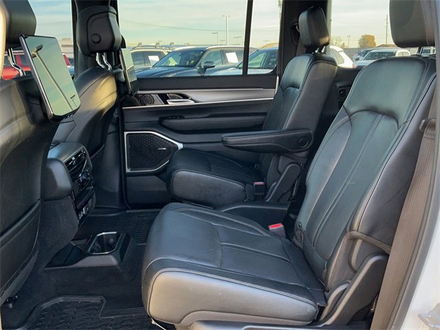 Used 2023 Jeep Wagoneer Series II w/ Convenience Group I image 14