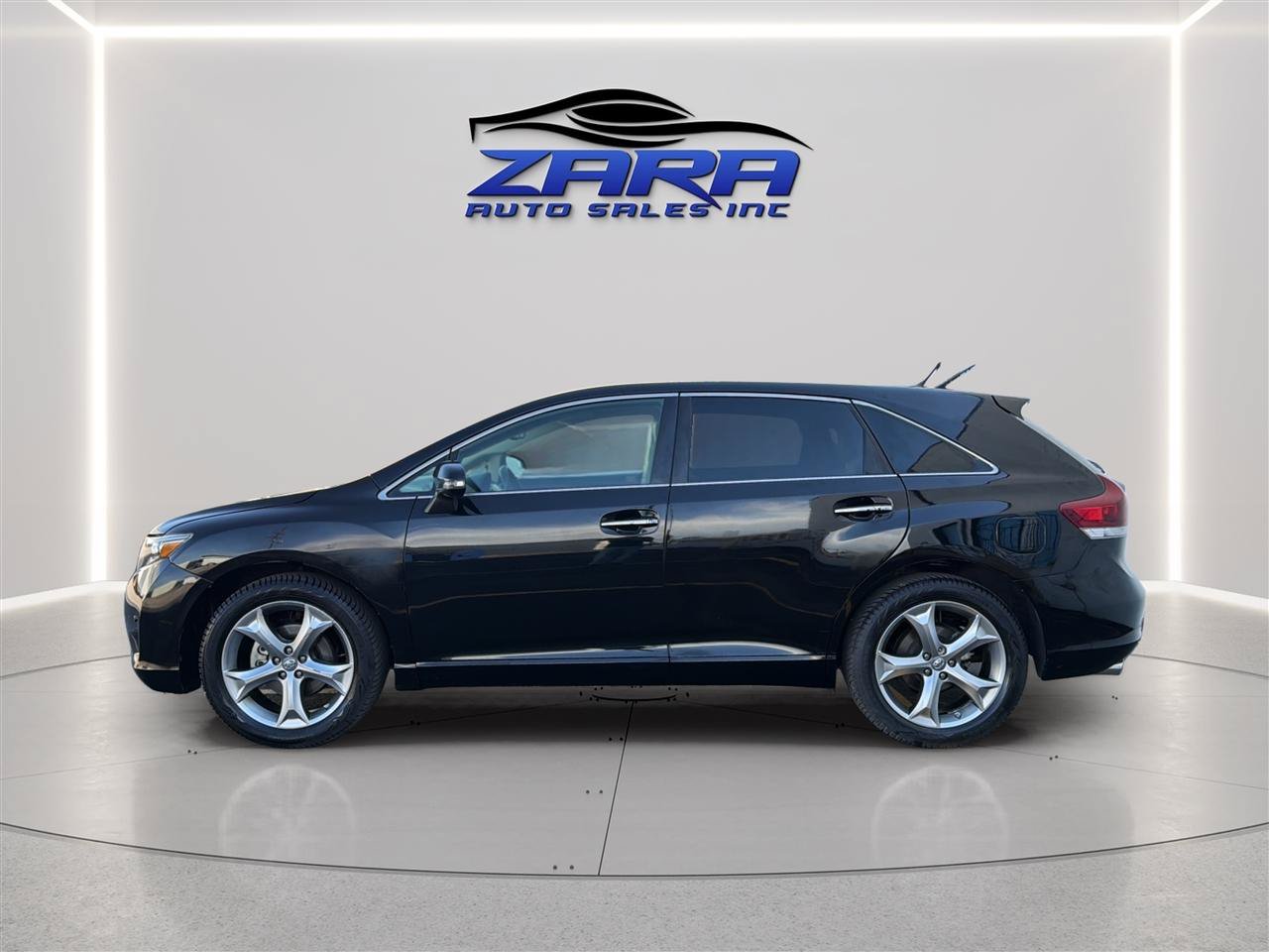 Used 2015 Toyota Venza Limited AWD/4WD image 4