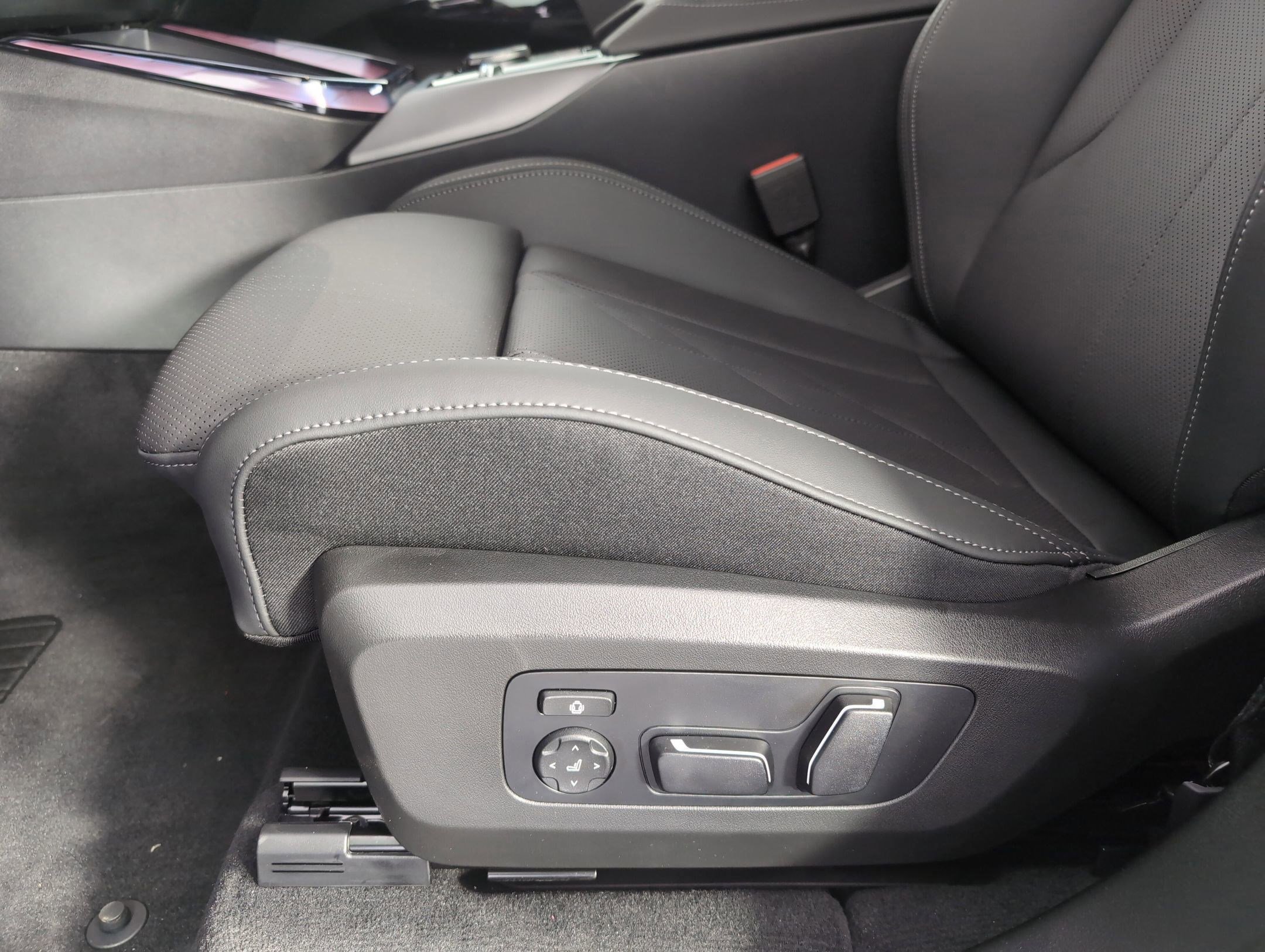 Used 2026 BMW X3 xDrive30 image 11