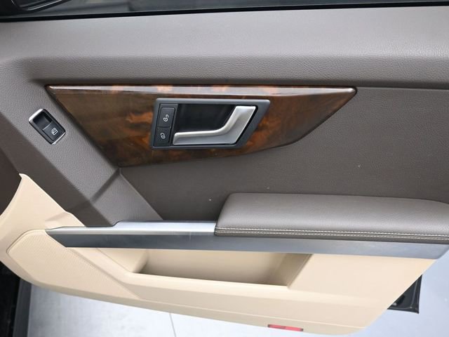 Used 2015 Mercedes-Benz GLK 350 2WD image 32