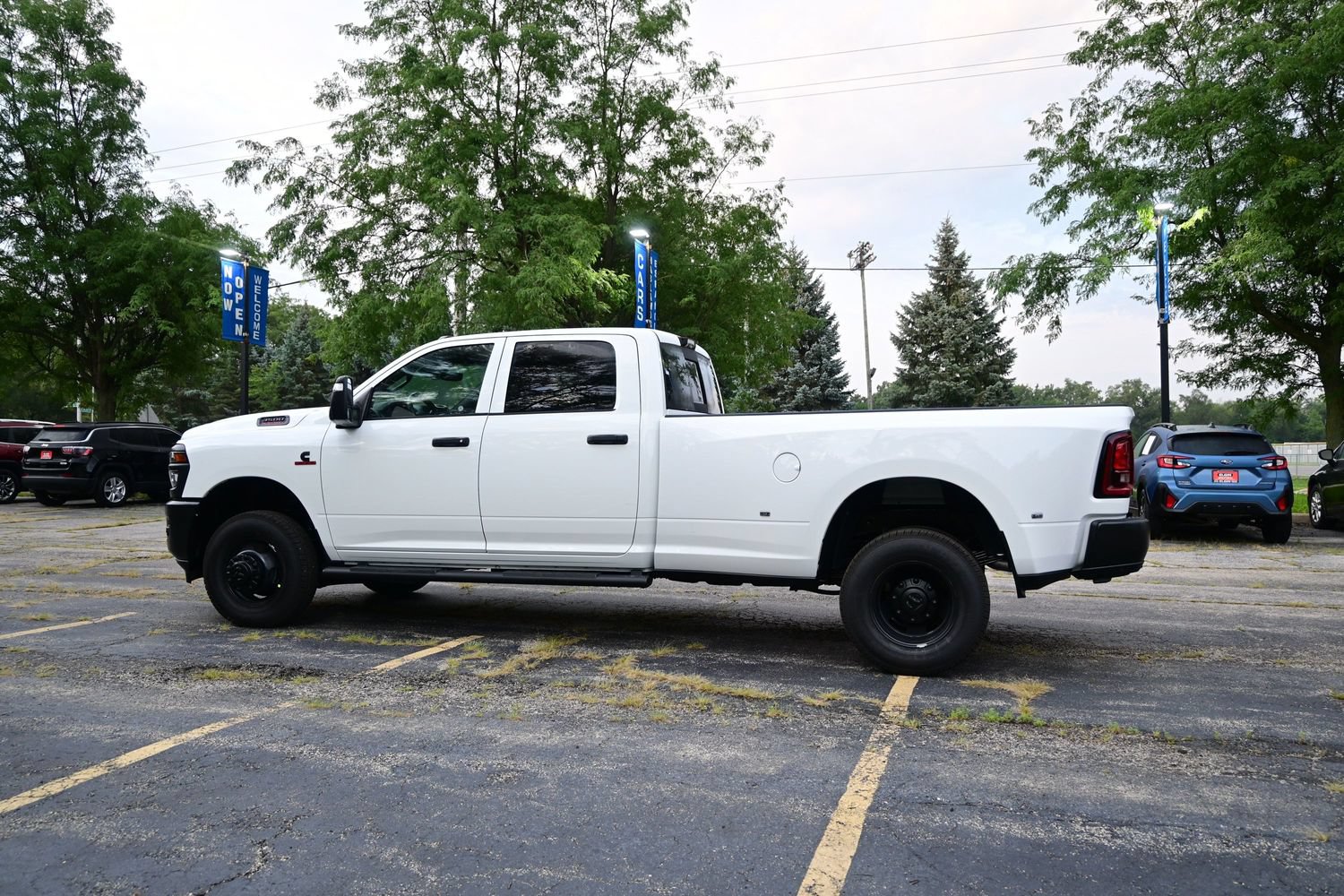 New 2027 RAM 3500 Tradesman AWD/4WD image 10
