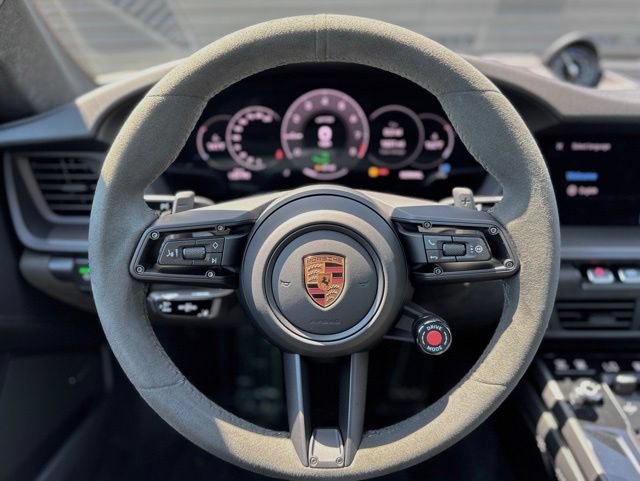 Used 2025 Porsche 911 Carrera 4 GTS AWD/4WD image 18