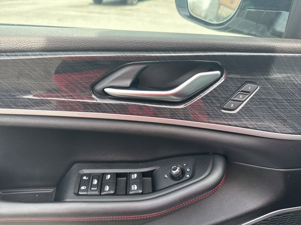 Used 2022 Jeep Grand Cherokee Trailhawk image 18