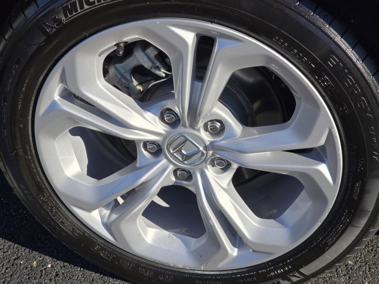 Certified 2025 Honda Accord LX image 10