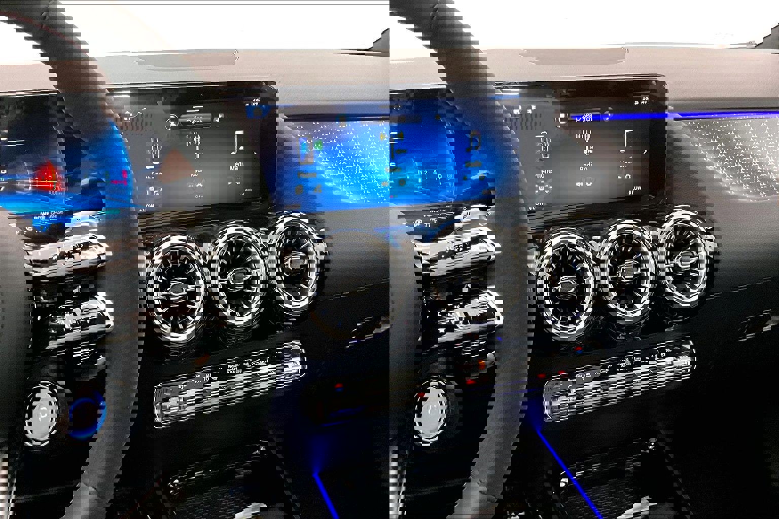 New 2026 Mercedes-Benz GLA 35 AMG 4MATIC image 7