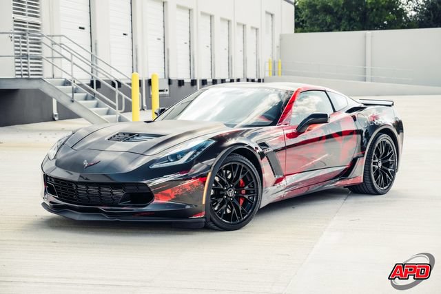 Used 2015 Chevrolet Corvette Z06 w/ 3LZ Preferred Equipment Group RWD image 6
