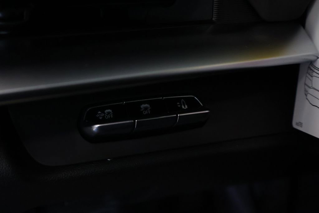 New 2026 Chevrolet Corvette Stingray Convertible w/ Battery Protection Package image 26