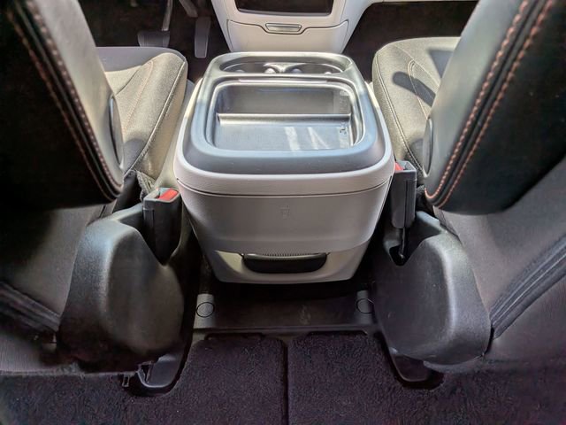 Used 2020 Chrysler Pacifica Touring FWD image 27